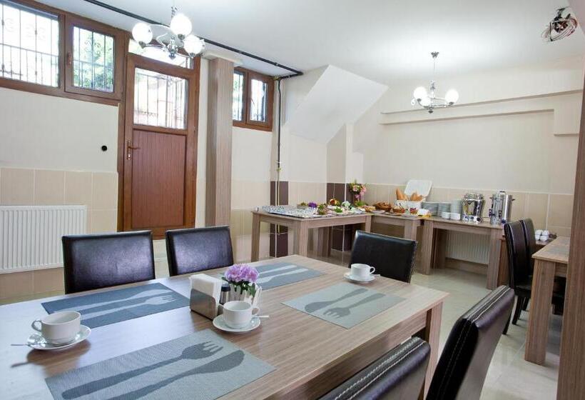 اتاق استاندارد یک نفره, Birlik Apart