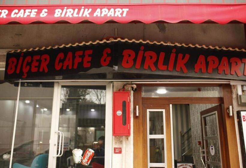 اتاق راحتی سه تخته, Birlik Apart