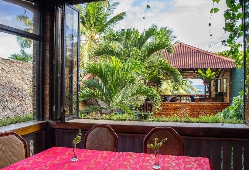 Deluxe Rum, Hayahay Resort