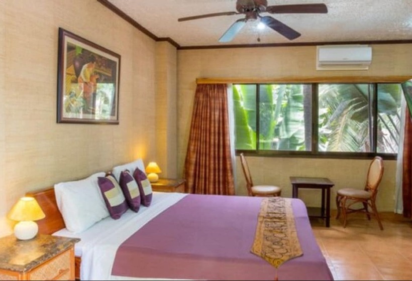 Deluxe Rum, Hayahay Resort