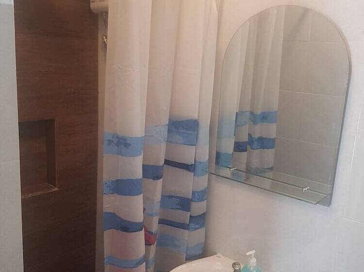 Superior Rum, Hayahay Resort