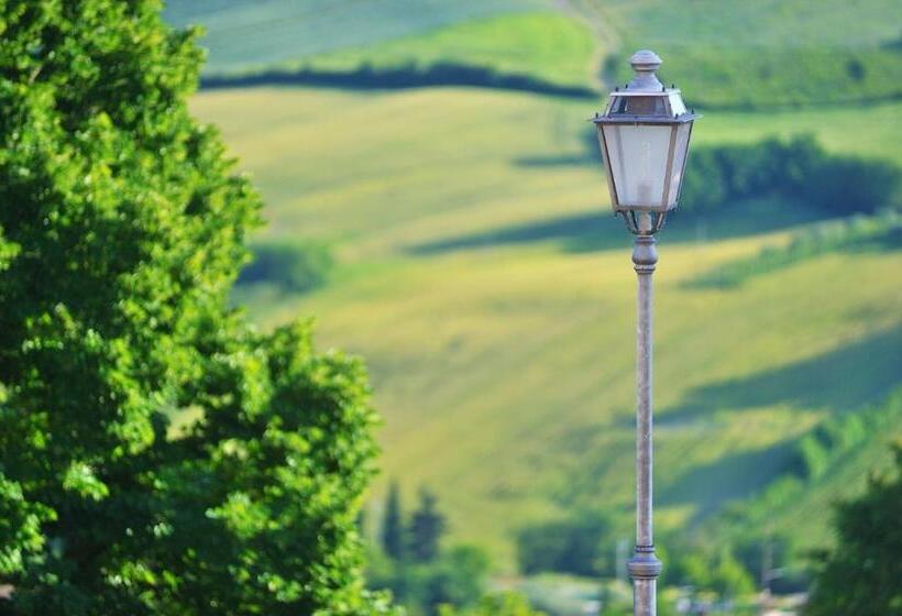 דירת שני חדרים, Albergo Diffuso Borgo Montemaggiore