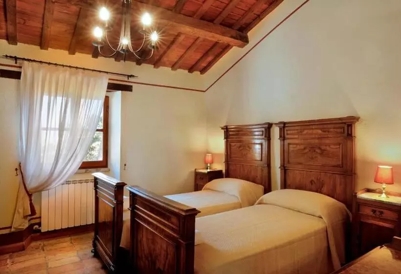 Huoneisto 2 Makuuhuonetta, Albergo Diffuso Borgo Montemaggiore