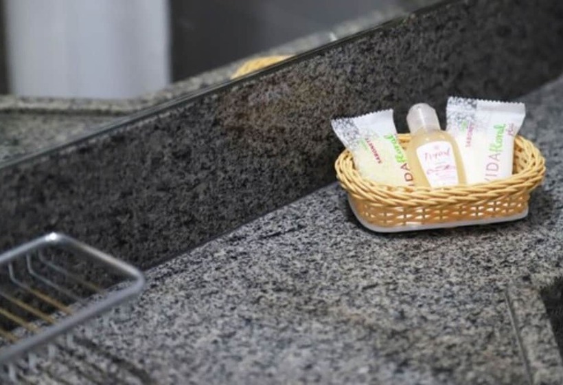 标准单人间, Bh Palace