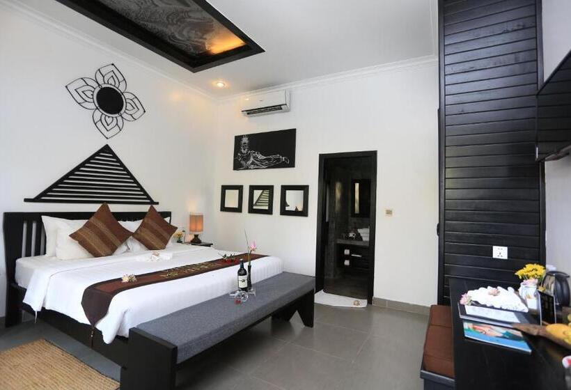 اتاق لوکس با چشم‌انداز استخر, Khmer Mansion Boutique