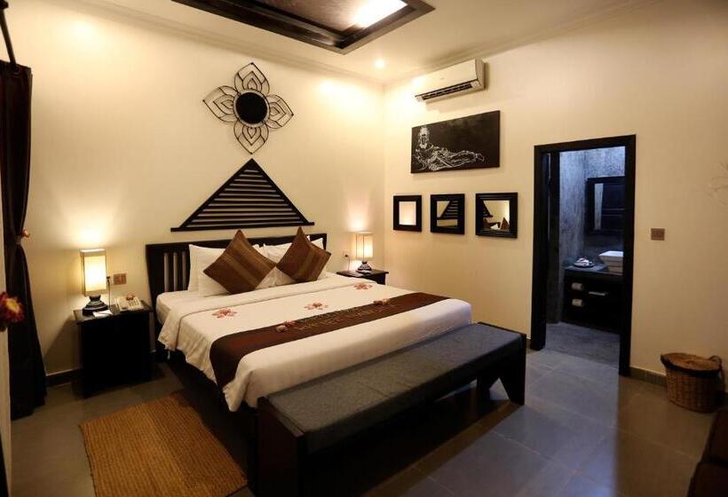 اتاق لوکس با چشم‌انداز استخر, Khmer Mansion Boutique