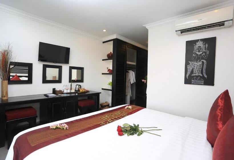اتاق استاندارد با چشم‌انداز استخر, Khmer Mansion Boutique