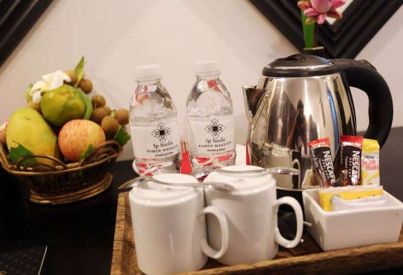 اتاق استاندارد با چشم‌انداز استخر, Khmer Mansion Boutique