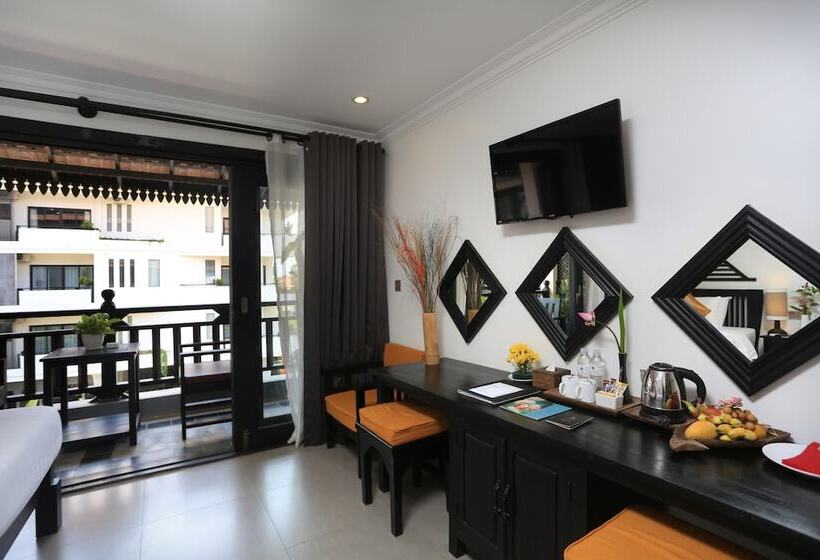 اتاق استاندارد با چشم‌انداز استخر, Khmer Mansion Boutique