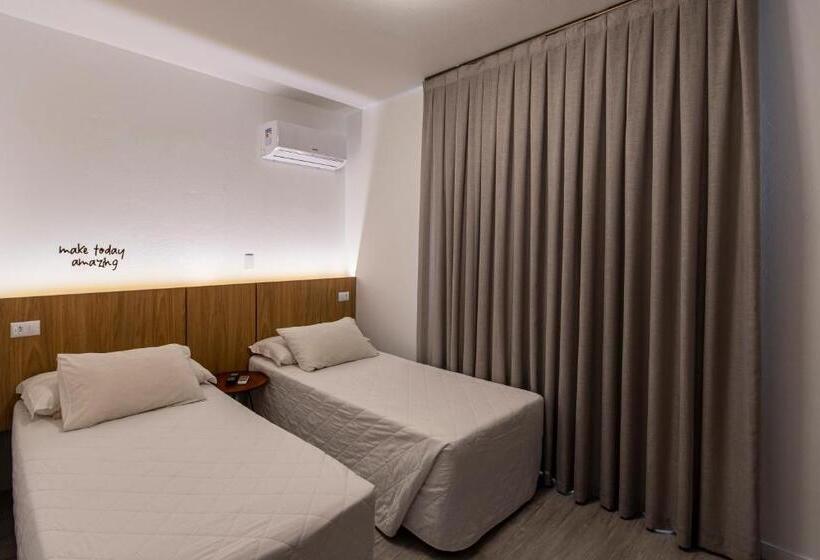 خانه 2 خوابه, Melo