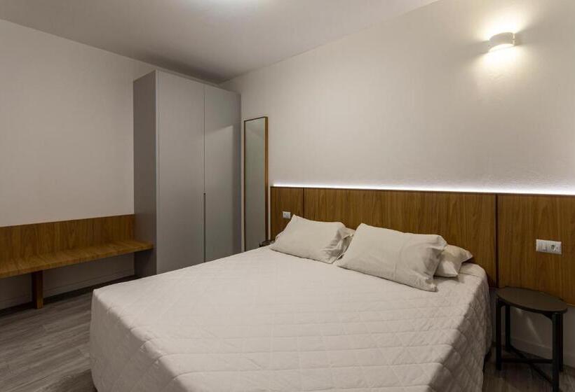 خانه 2 خوابه, Melo