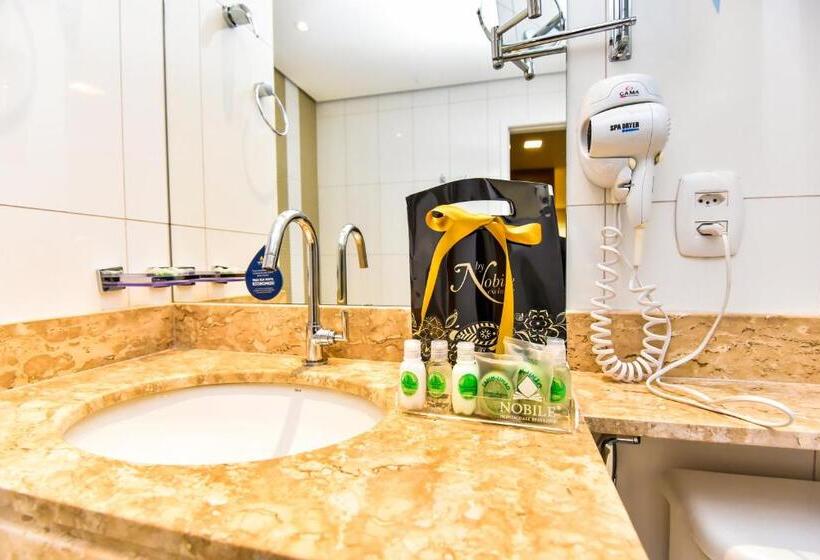 스위트, Nobile Suites Gran Lumni