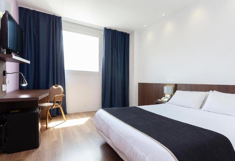 غرفة قياسية مزوَّدة بتراس, Olympia Universidades