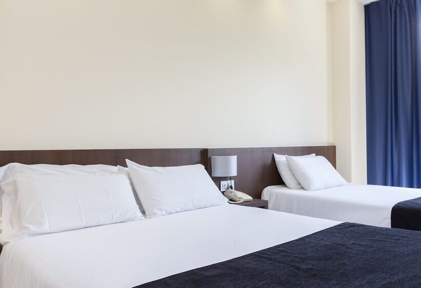 غرفة قياسية ثلاثية, Olympia Universidades