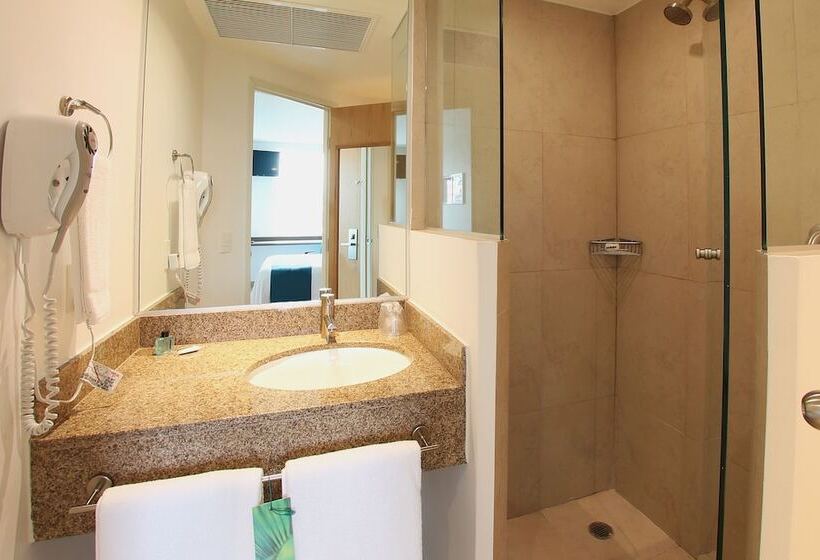 수피리어 룸, One Periferico Sur