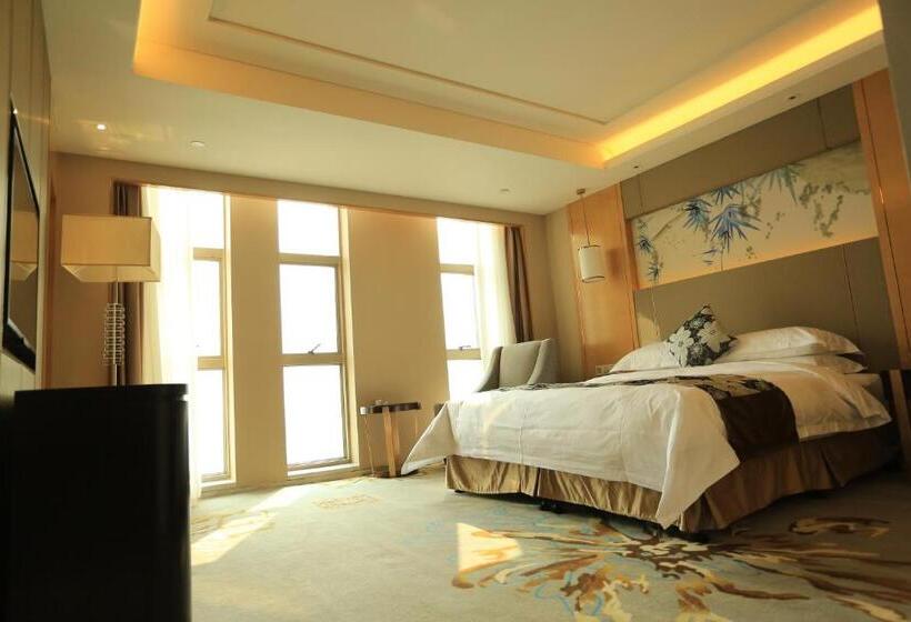 מיטת קינג בסוויטה, Ramada Yiyang Taojiang