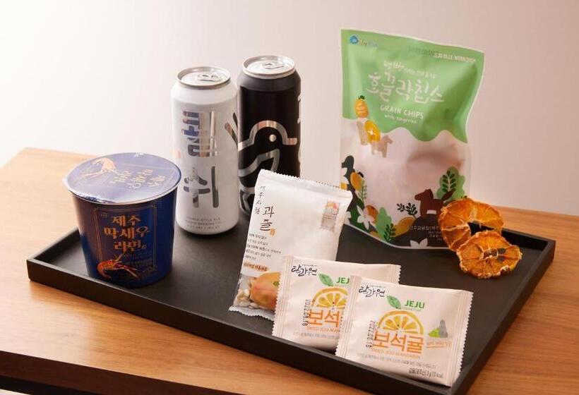 Номер Премиум, Shilla Stay Jeju Airport