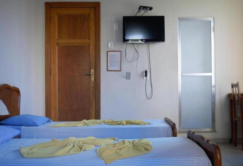 标准三人间, Sorrento