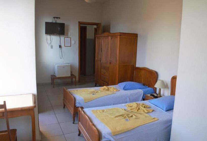 四人标准间, Sorrento