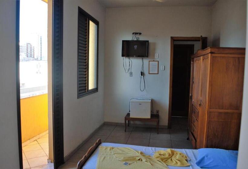 四人标准间, Sorrento