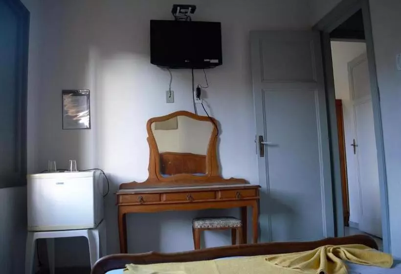اتاق راحتی سه تخته, Sorrento