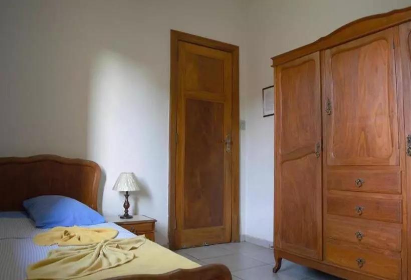 اتاق راحتی سه تخته, Sorrento