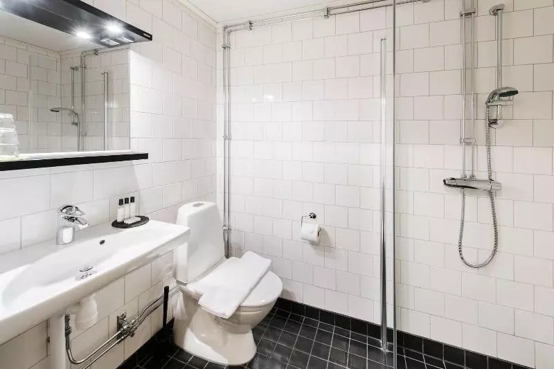 اتاق استاندارد یک نفره, Spis Hotell Naran