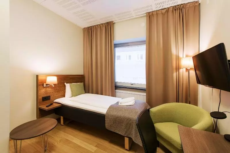 اتاق استاندارد یک نفره, Spis Hotell Naran