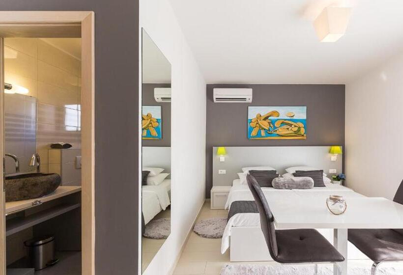Номер Стандарт с Балконом, Villa Liburnum