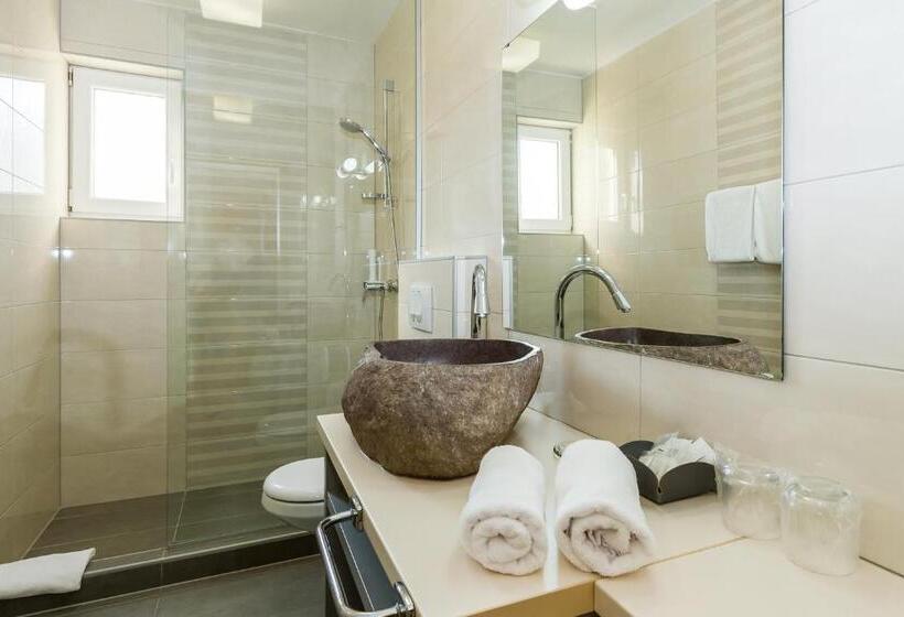 발코니 수피리어 룸, Villa Liburnum