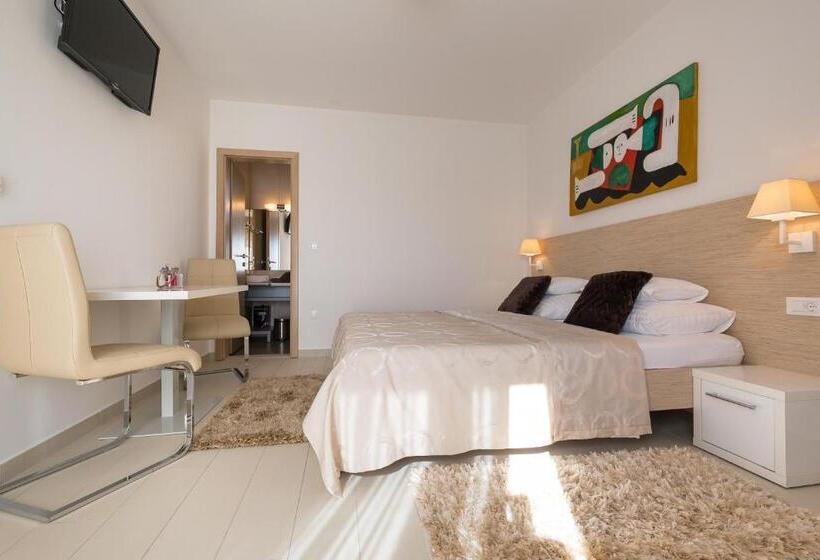 발코니 수피리어 룸, Villa Liburnum