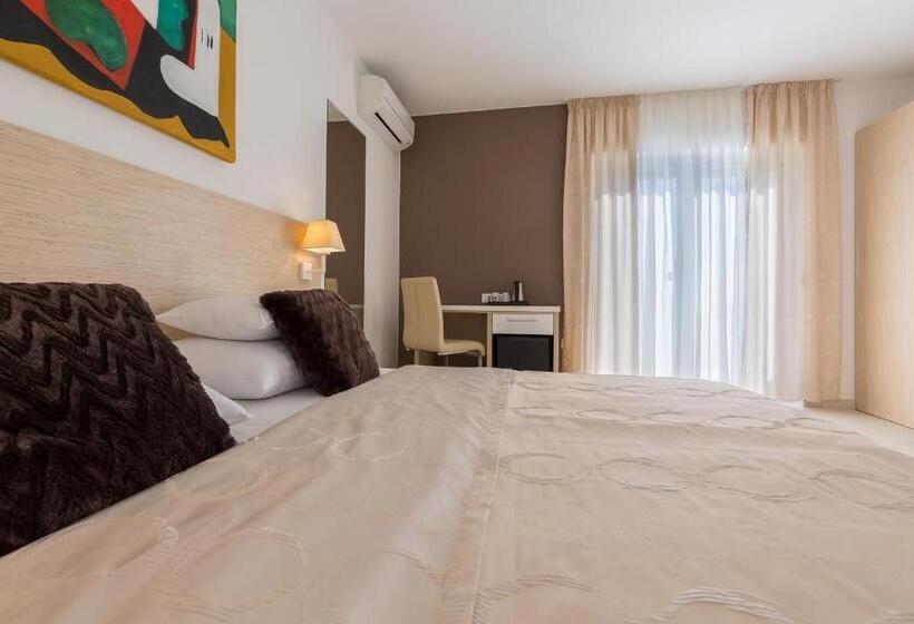 발코니 수피리어 룸, Villa Liburnum