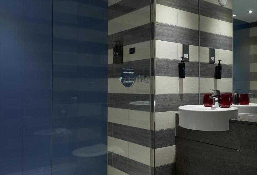 Номер Стандарт, Village Hotel Glasgow