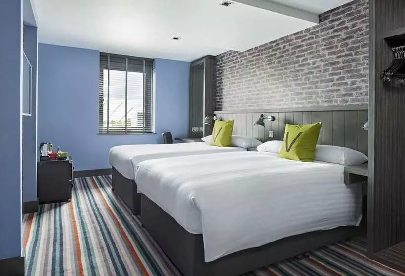 スーペリアールーム, Village Hotel Glasgow