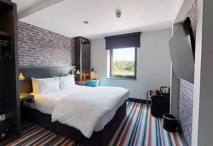 クラブルーム, Village Hotel Glasgow