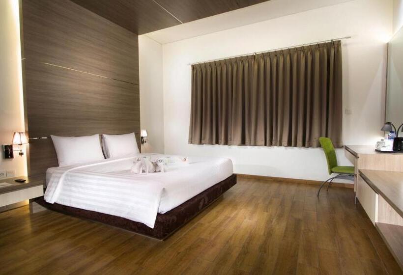 침실 2개 스위트, Whiz Prime Hotel Kelapa Gading