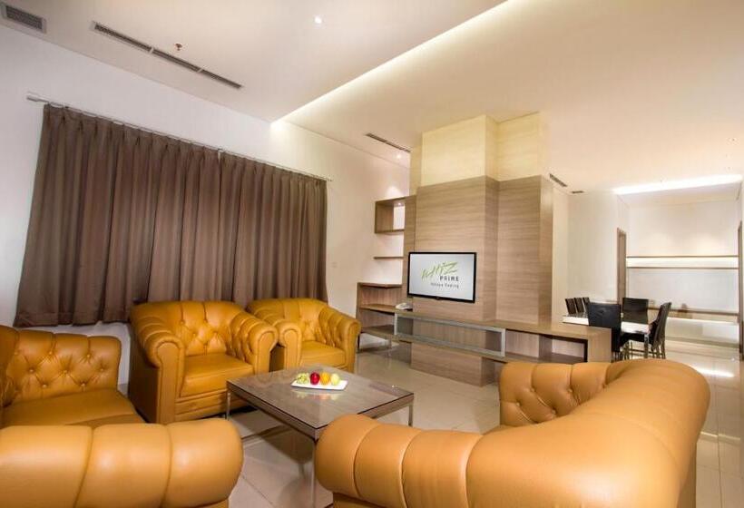 סוויטת 2 חדרי שינה, Whiz Prime Hotel Kelapa Gading