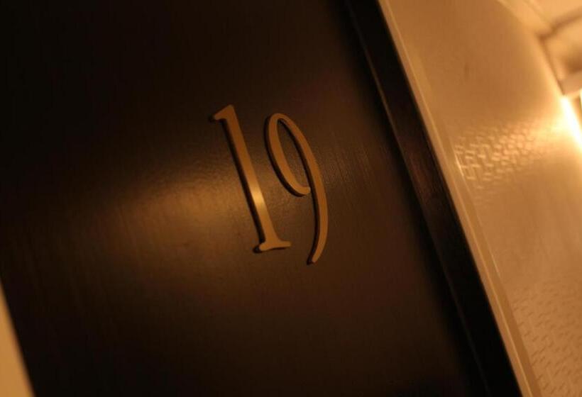 标准间, Nacka Stadshotell