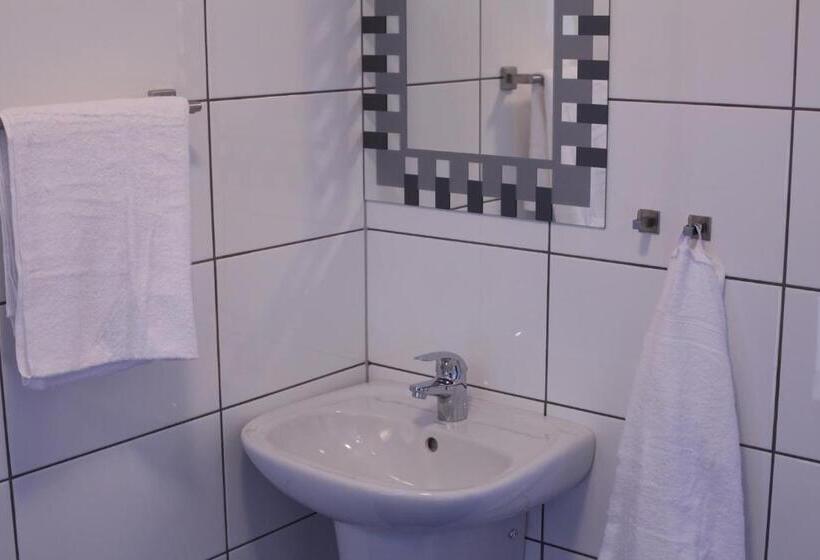 标准间, Nacka Stadshotell