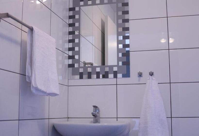 标准间, Nacka Stadshotell