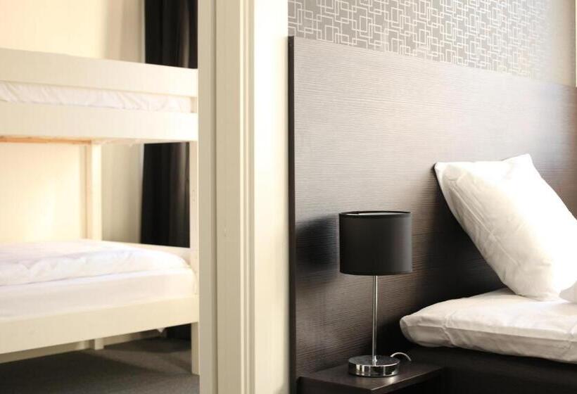 Номер Стандарт Трехместный, Nacka Stadshotell