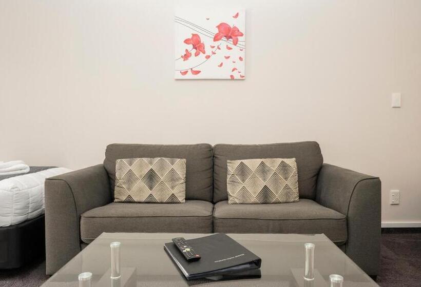 استودیو استاندارد با تخت کینگ, Tudor Park Motel