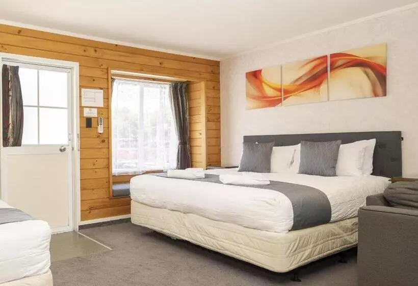 آپارتمان 1 خوابه, Tudor Park Motel