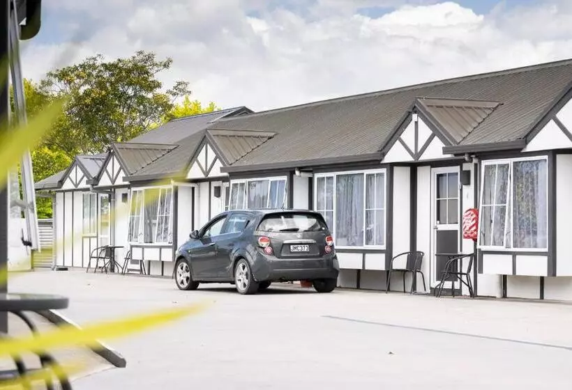آپارتمان 1 خوابه, Tudor Park Motel