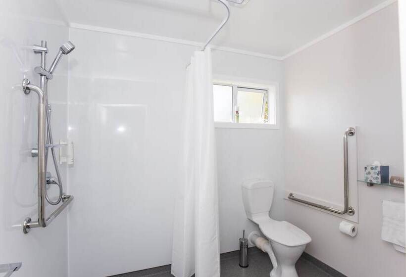 آپارتمان 2 خوابه, Tudor Park Motel