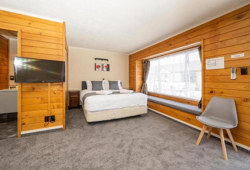 استودیو استاندارد با تخت کینگ, Tudor Park Motel