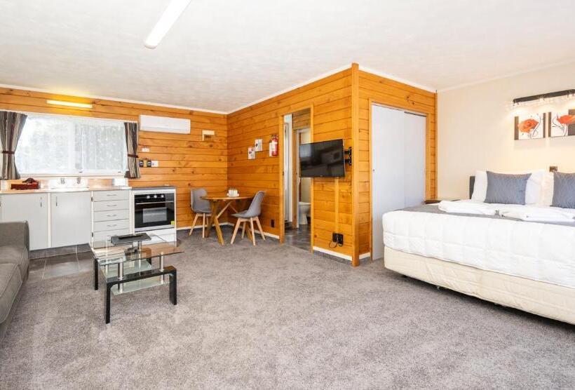 Студио Стандарт Кровать Кинг, Tudor Park Motel