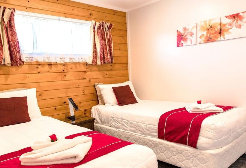 آپارتمان 2 خوابه, Tudor Park Motel