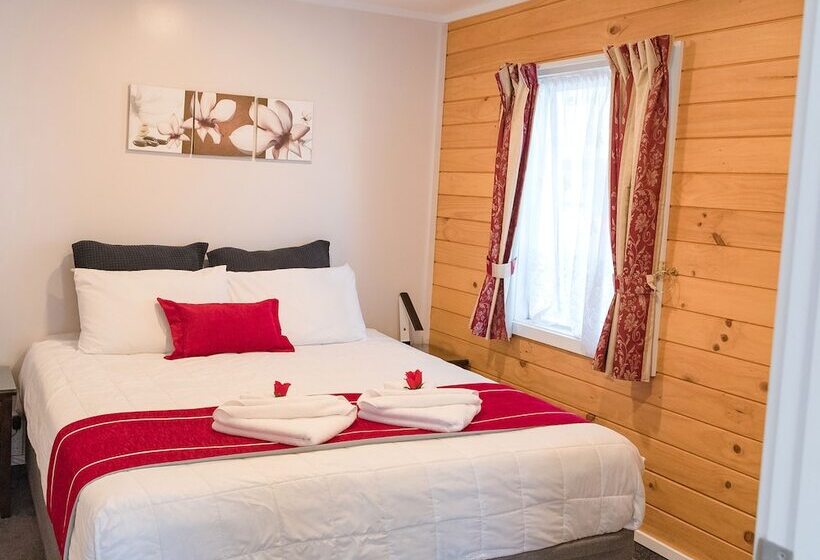 침실 2개 아파트, Tudor Park Motel