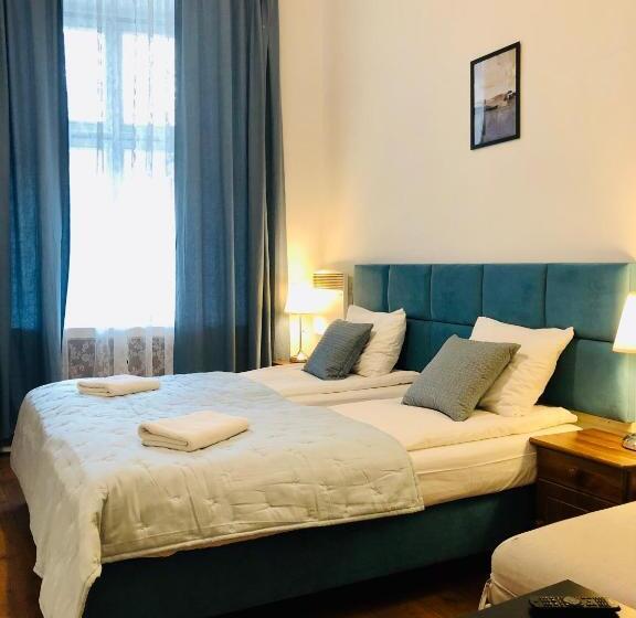חדר סטנדרט לשלושה, Krakow Apartments & Rooms